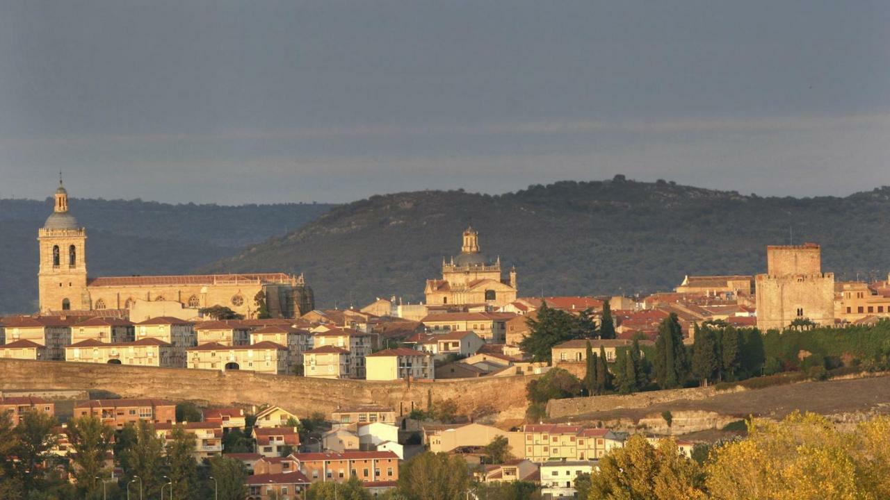 Ciudad-Rodrigo El Cerezoヴィラ エクステリア 写真